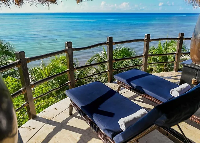 El Taj Oceanfront&Beachside Condo Hotel Playa del Carmen