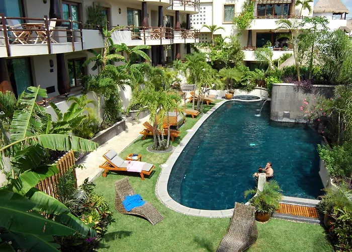 El Taj Oceanfront&Beachside Condo Hotel Playa del Carmen